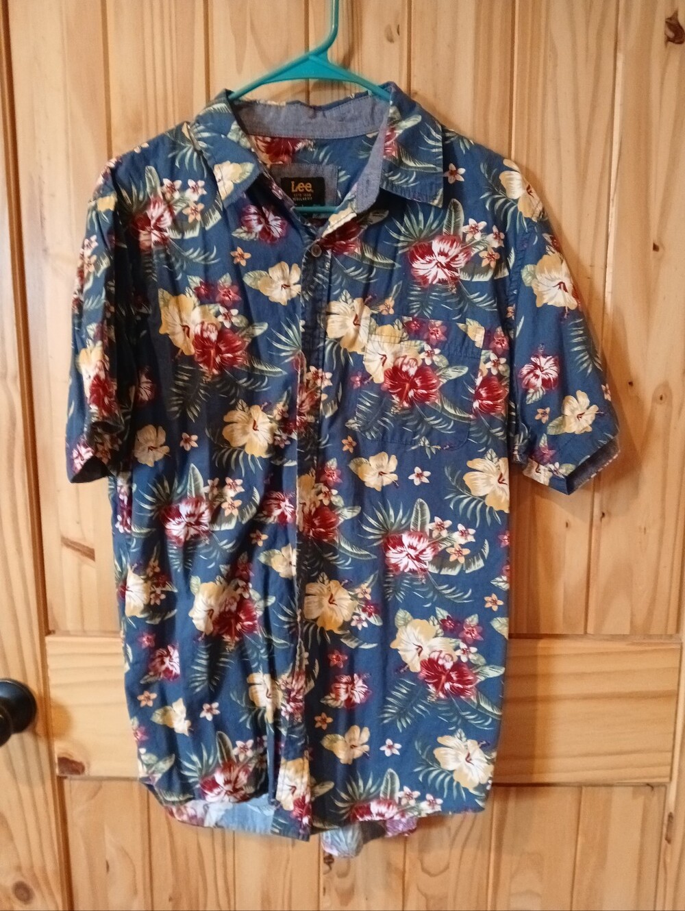 Lee Men’s Blue Floral Button-Down Hawaiian Shirt Size L